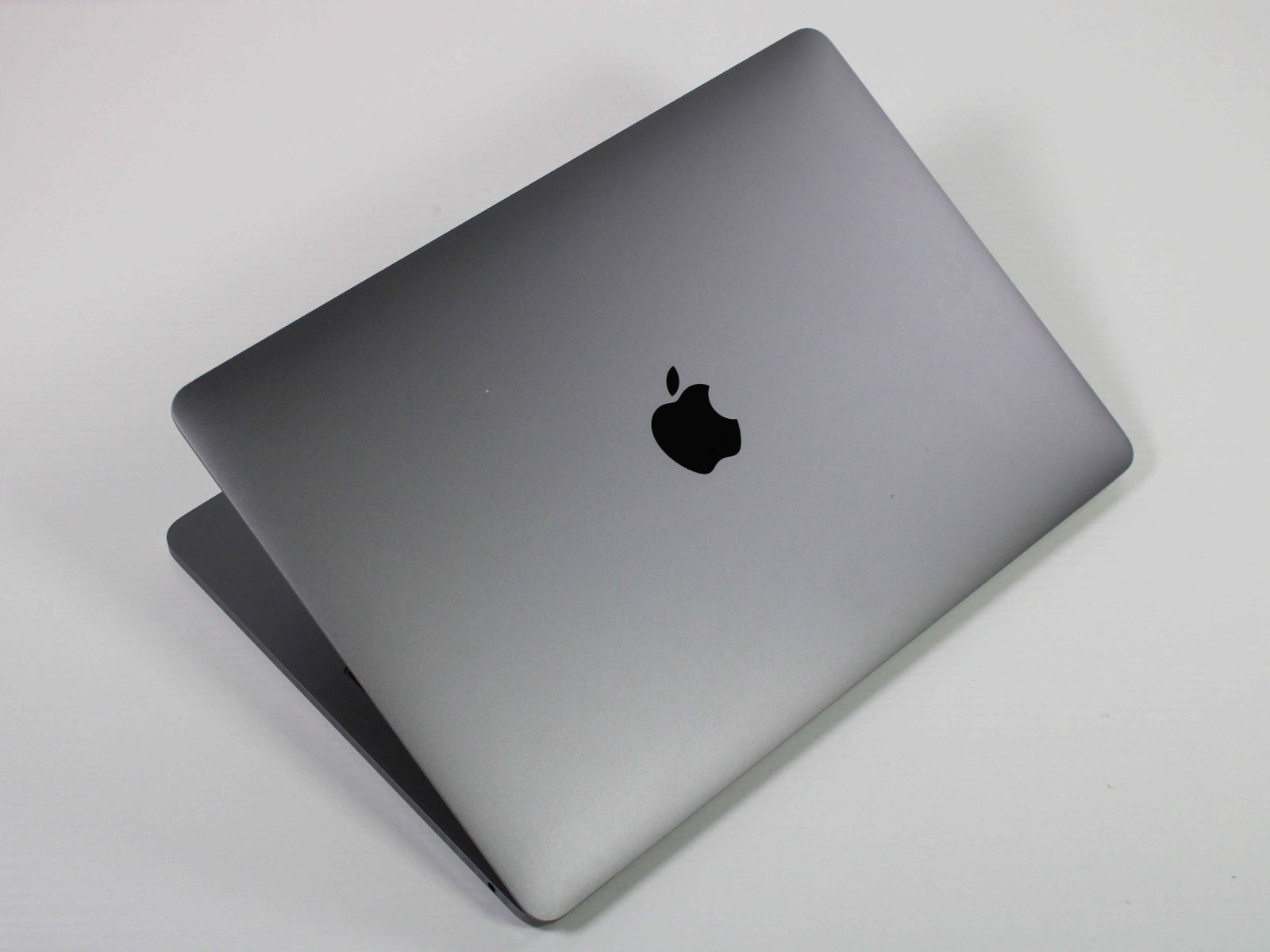 MacBook Pro (2017) 13-inch - Image 7