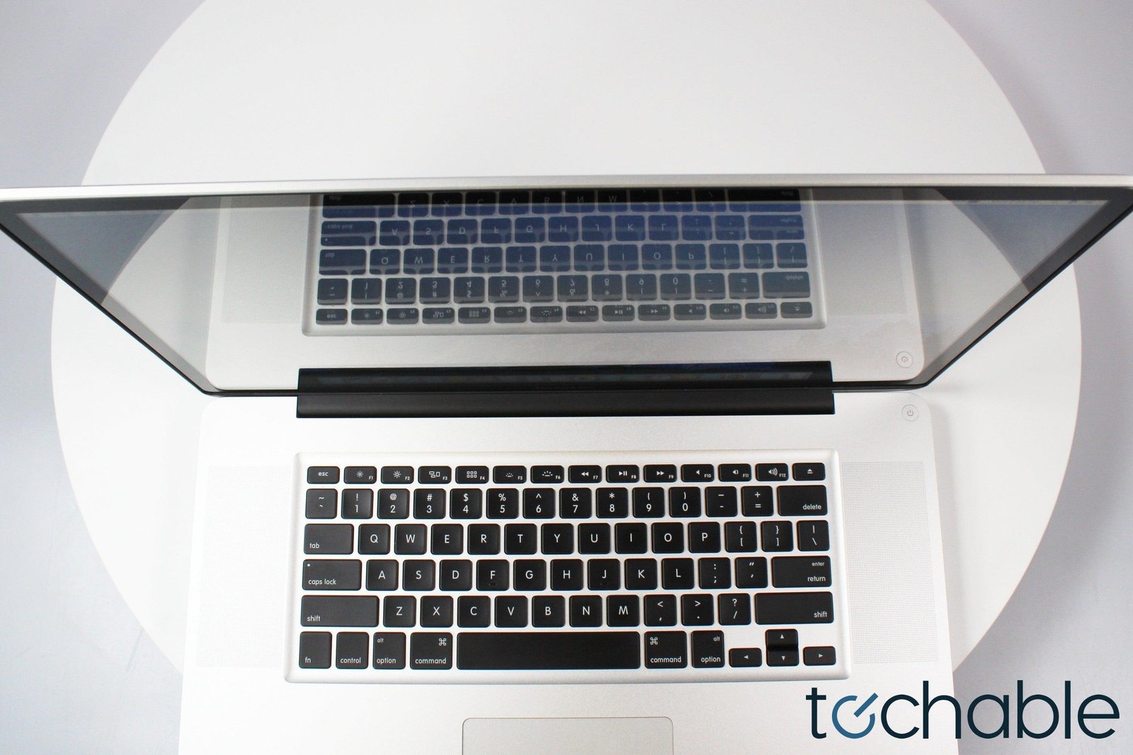 Apple Macbook Pro 2010 17-Inch - Image 5