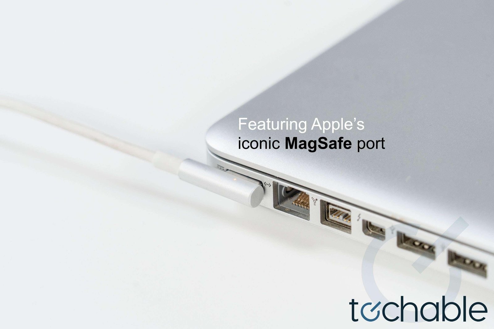 Apple Macbook Pro 2010 17-Inch - Image 6
